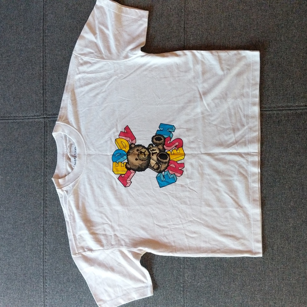 NWOT Women’s Teddy Fresh Top White Shirt Sleeve Shirt Graphic Teddy Bear